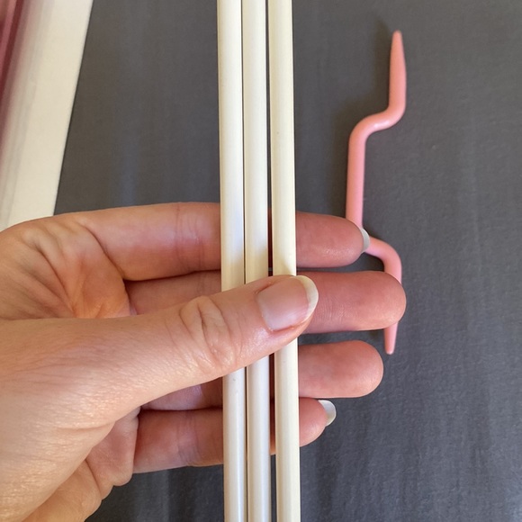 Set of Knitting Needles - Picture 4 of 5